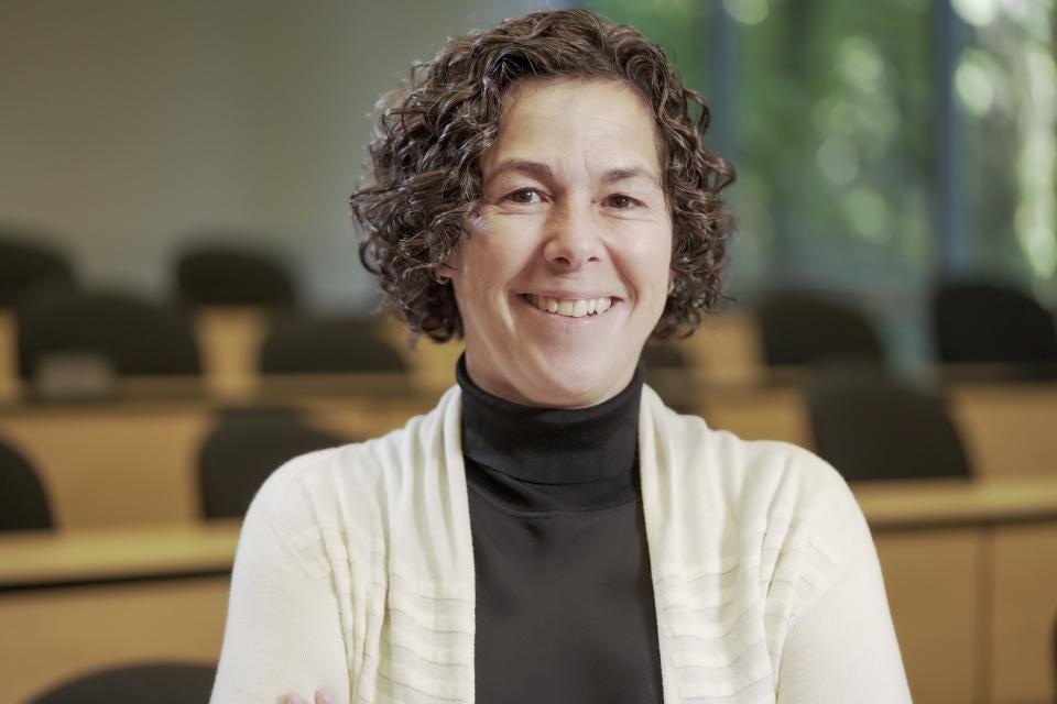 Beth Bechky | UC Davis Graduate School of Management