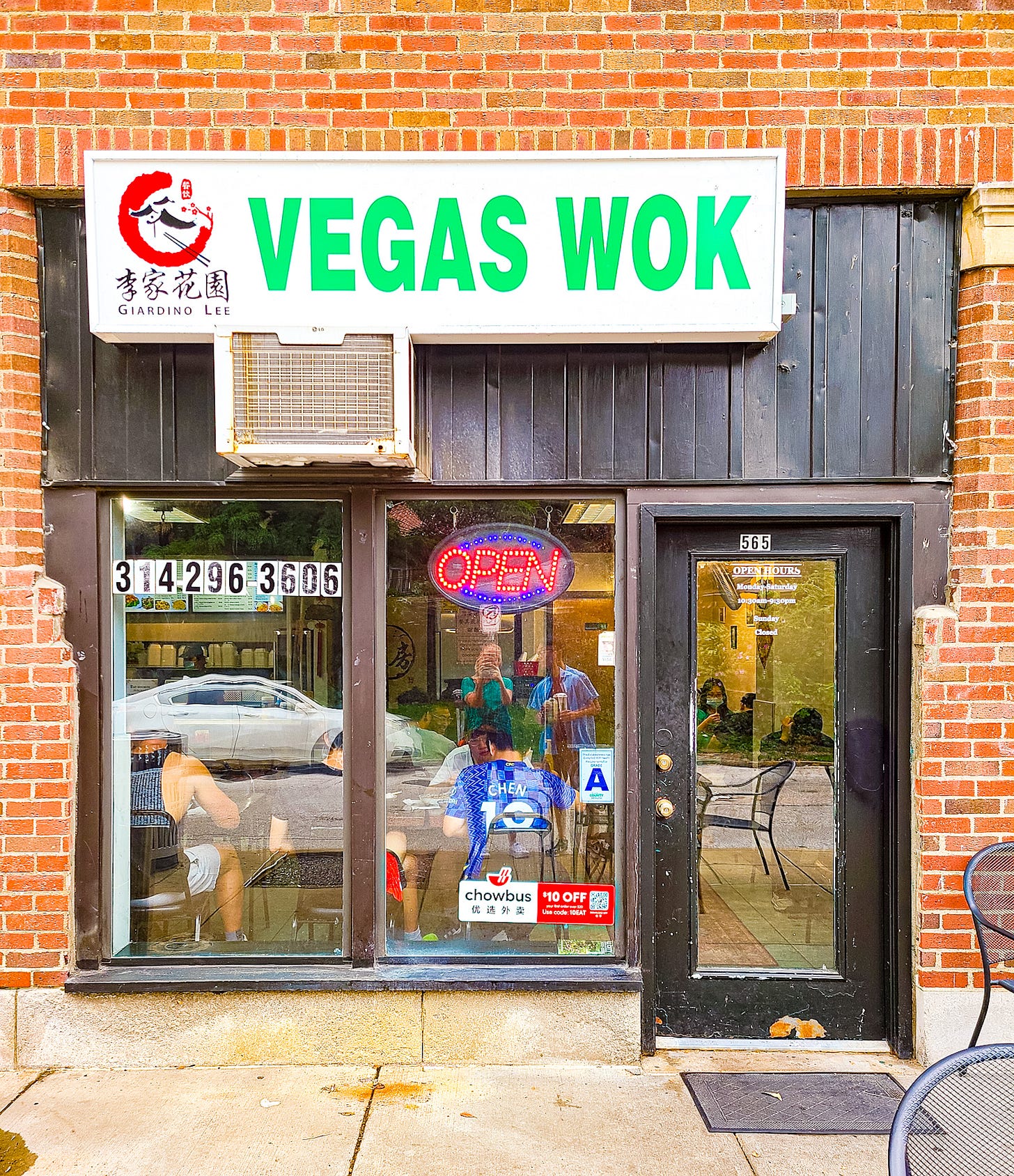 hole in the wall Chinese restaurant offering authentic and affordable dishes