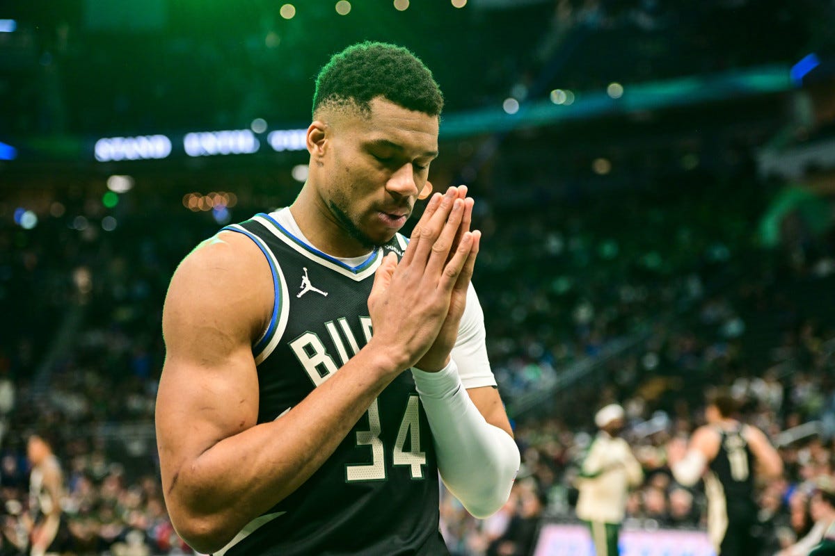 Rockets Fans Baffled After Giannis Antetokounmpo Report - Yahoo Sports