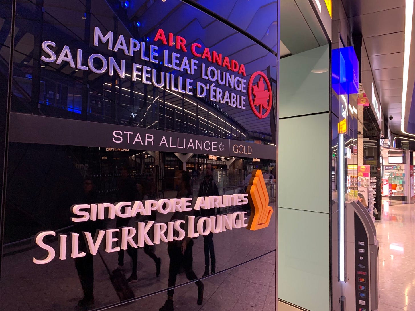 Singapore SilverKris Lounge LHR T2B