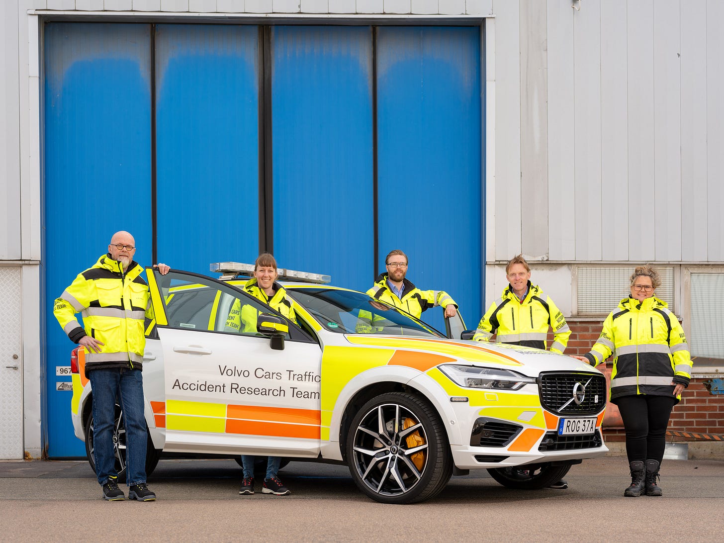 Volvo Cars Traffic Accident Research Team