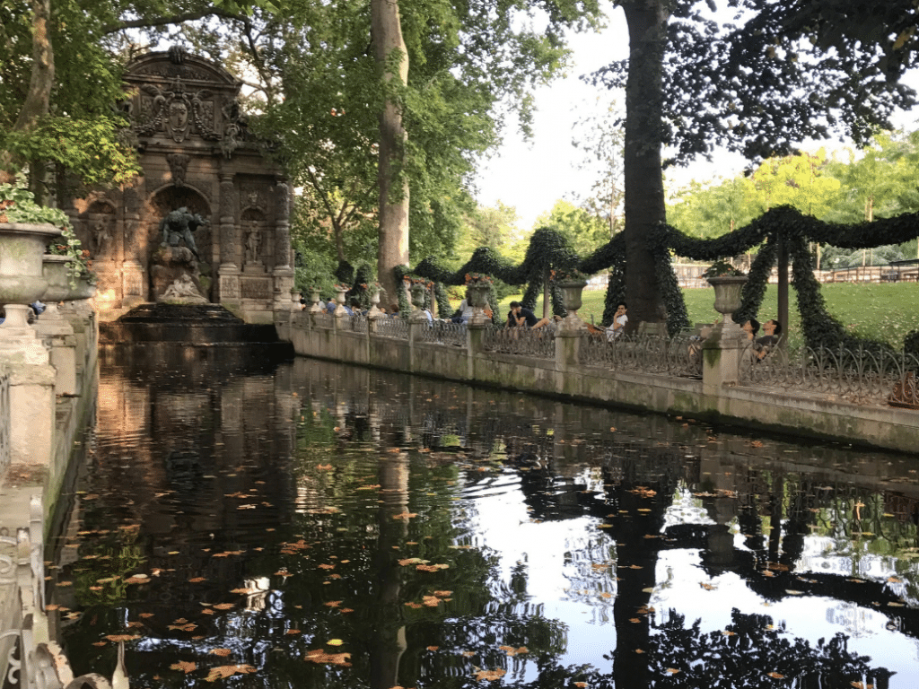 The Ultimate Paris 4 Day Itinerary for Budget Travelers