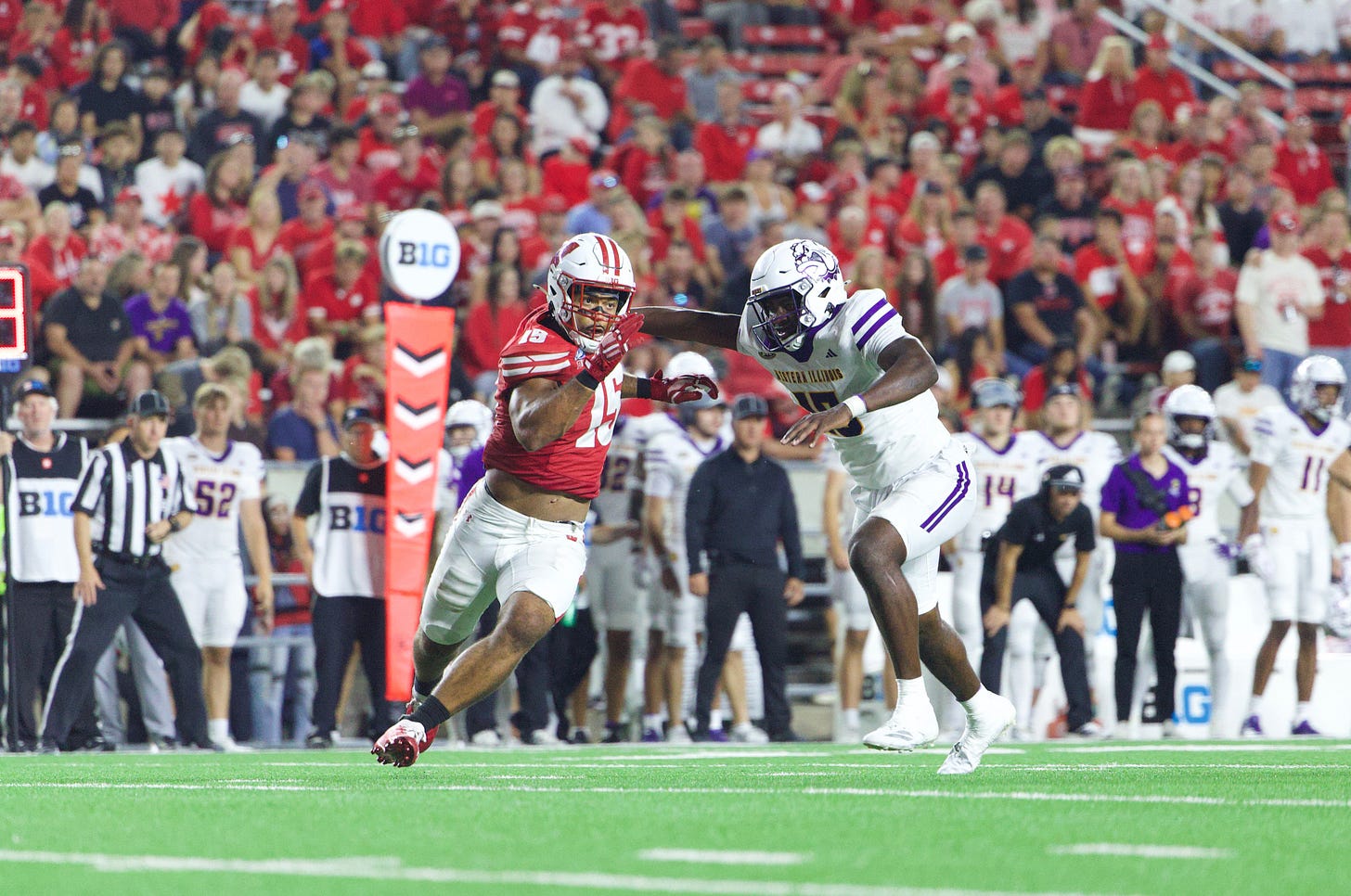 Wisconsin Badgers outside linebacker Sebastian Cheeks rounds the edge during a game against Western Illinois. Wisconsin Badgers outside linebacker Sebastian Cheeks rounds the edge during a game against Western Illinois.