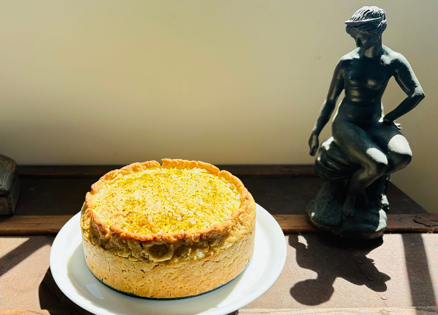 A golden Indian Colonial pie