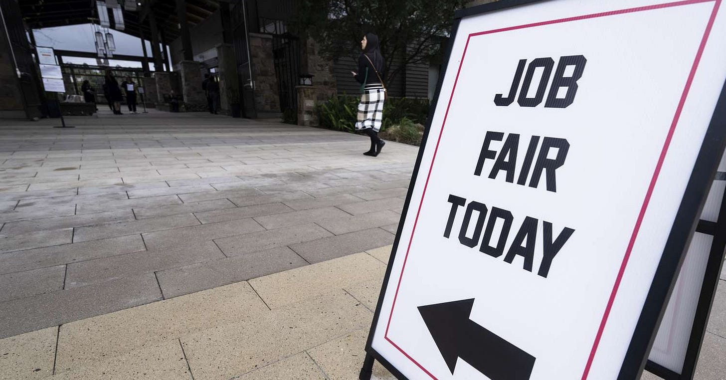 U.S. Job Growth Slowed Sharply, Shifting The Fed's Rate Cut Calculus U.S. Job Growth Slowed Sharply, Shifting The Fed's Rate Cut Calculus