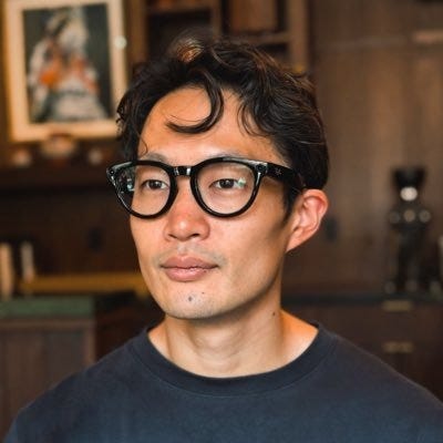Substack profile picture for @earl