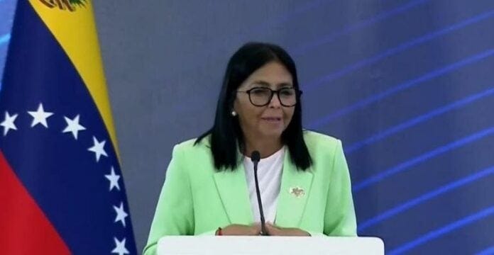 Delcy Rodríguez durante la 82 Asamblea Anual de Fedecámaras Delcy Rodríguez durante la 82 Asamblea Anual de Fedecámaras