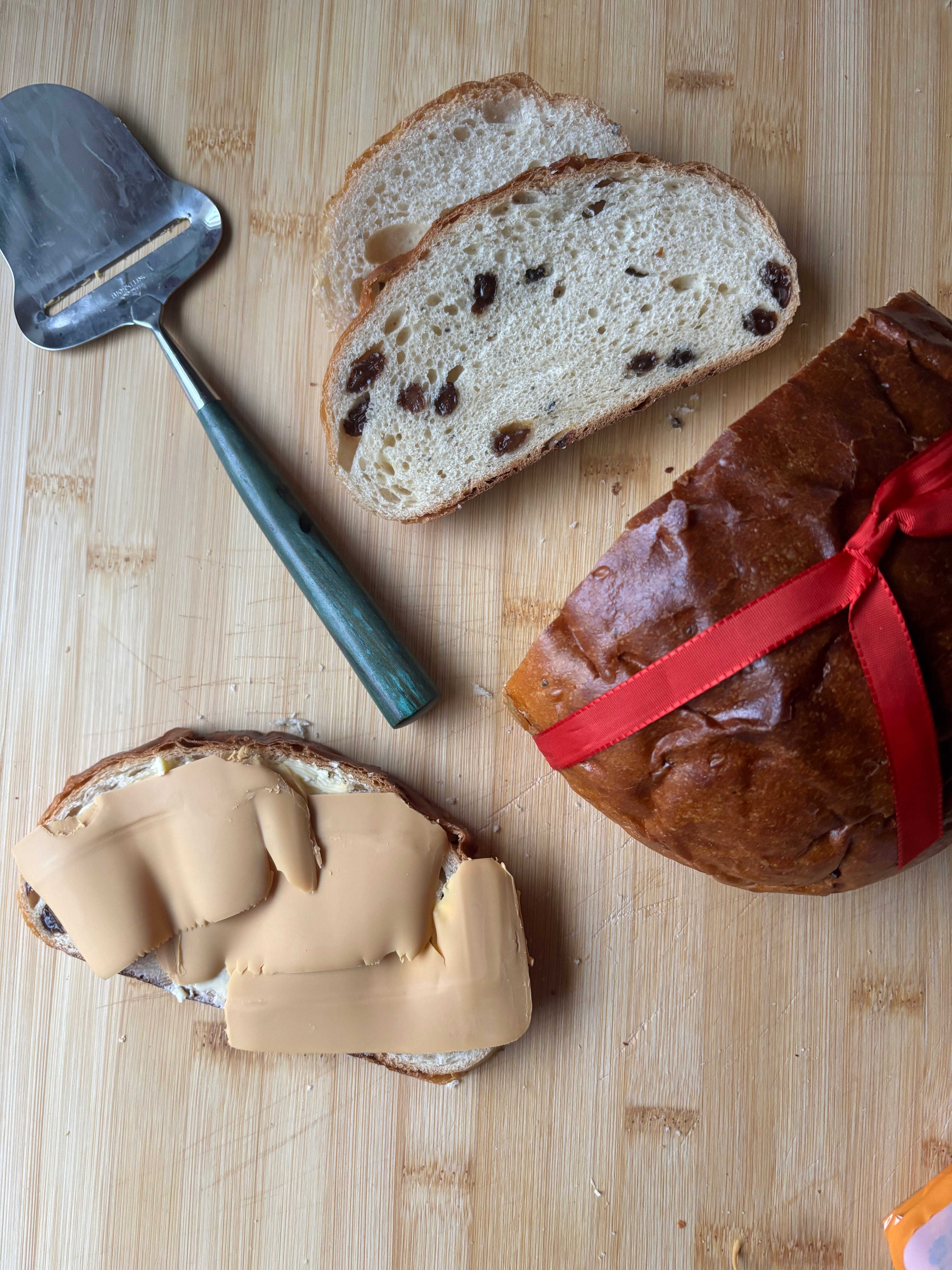 Maybe the Softest Fruit Loaf You'll Ever Eat (Norwegian Julebrød)