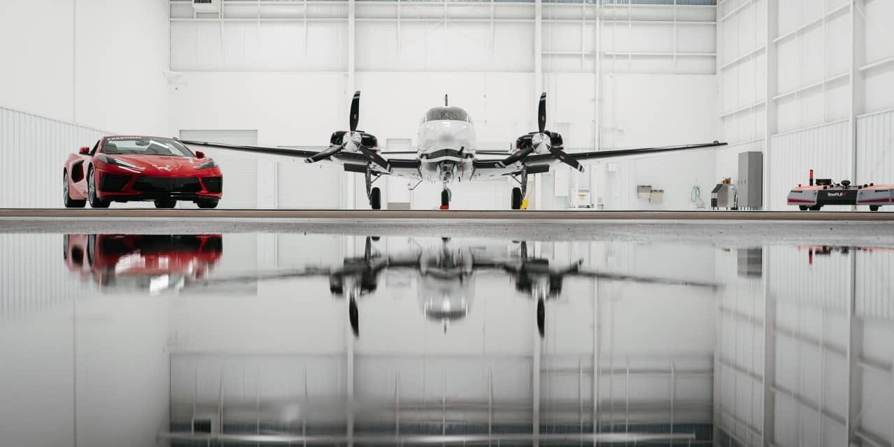 Private Flying is Booming. But Parking Space for All Those Jets Is at Premium. | Penta Private Flying is Booming. But Parking Space for All Those Jets Is at Premium. | Penta
