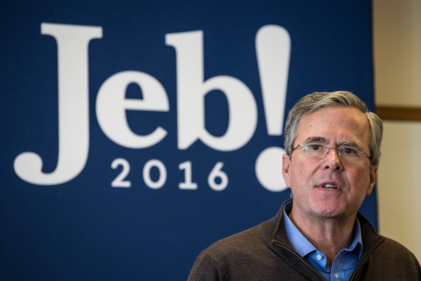 Jeb Bush to unimpressed New Hampshire crowd: 'Please clap'