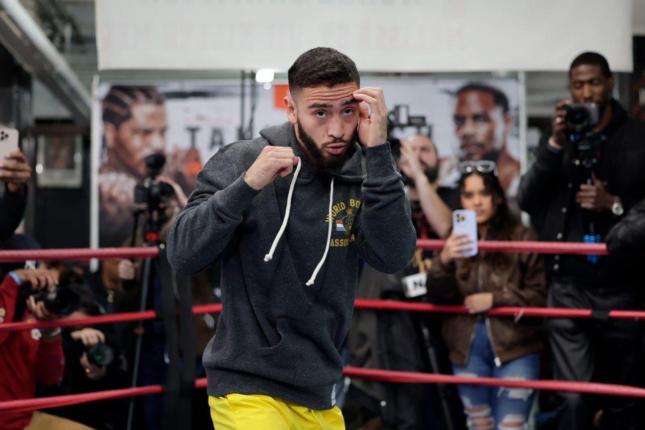 Image: Valenzuela vs. Russell: Key Support on Davis-Roach Card This Saturday