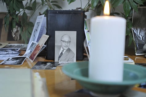 Doorways, stairs, amphitheater, shopping. Places and people of change.