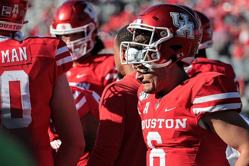File:Logan Holgorsen - Houston Cougars football vs. Cincinnati Bearcats.jpg