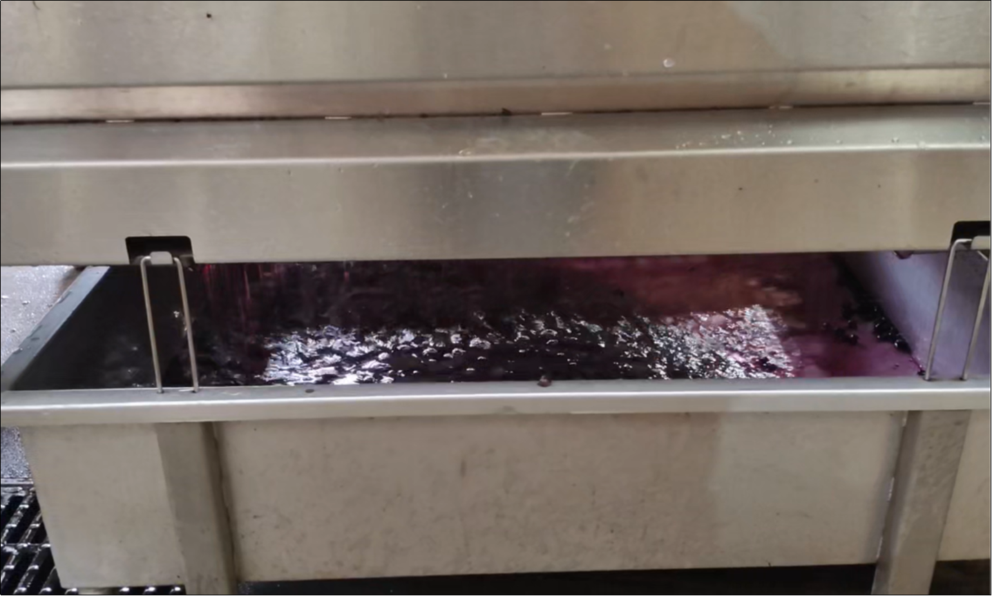 Click here to watch the vide, Pressing Syrah after fermenting DRY.