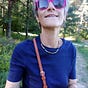 Julia Cook's avatar