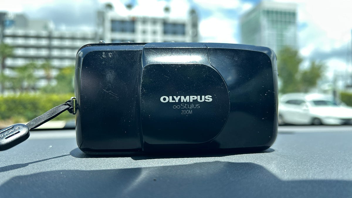 Pocket Companion: Olympus Infinity Stylus Zoom 70 Review
