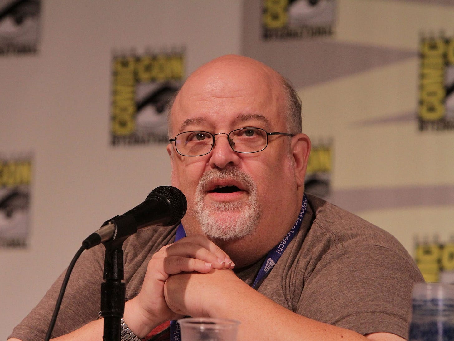 Muere el guionista Peter David, leyenda del cómic y celebrado narrador de  Hulk, a los 68 años | Cultura | EL PAÍS