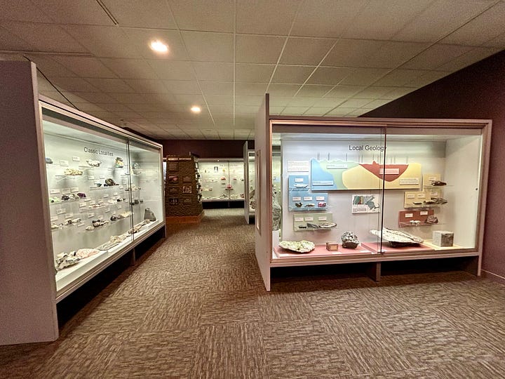 exhibits, galleries