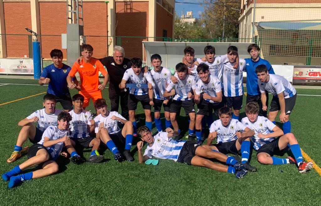 El Cadete A celebra la victoria contra el Alginet El Cadete A celebra la victoria contra el Alginet