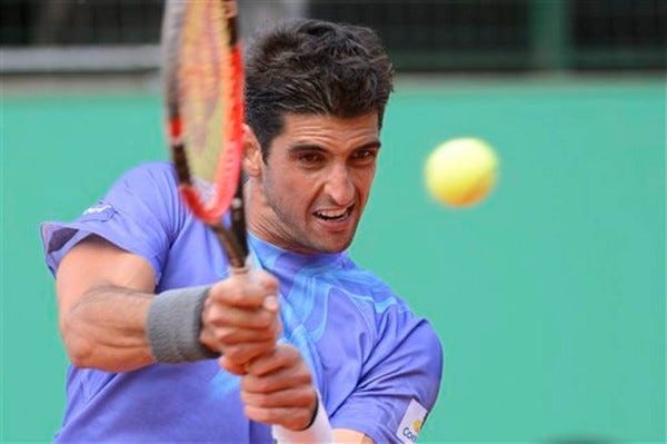 thomaz bellucci wins 2015 geneva open title 2015 thomaz bellucci wins 2015 geneva open title 2015