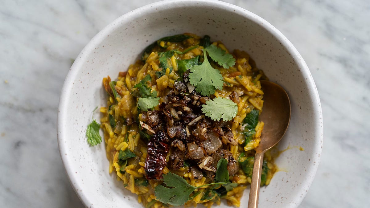 Palak khichdi (spinach, rice and red lentils)