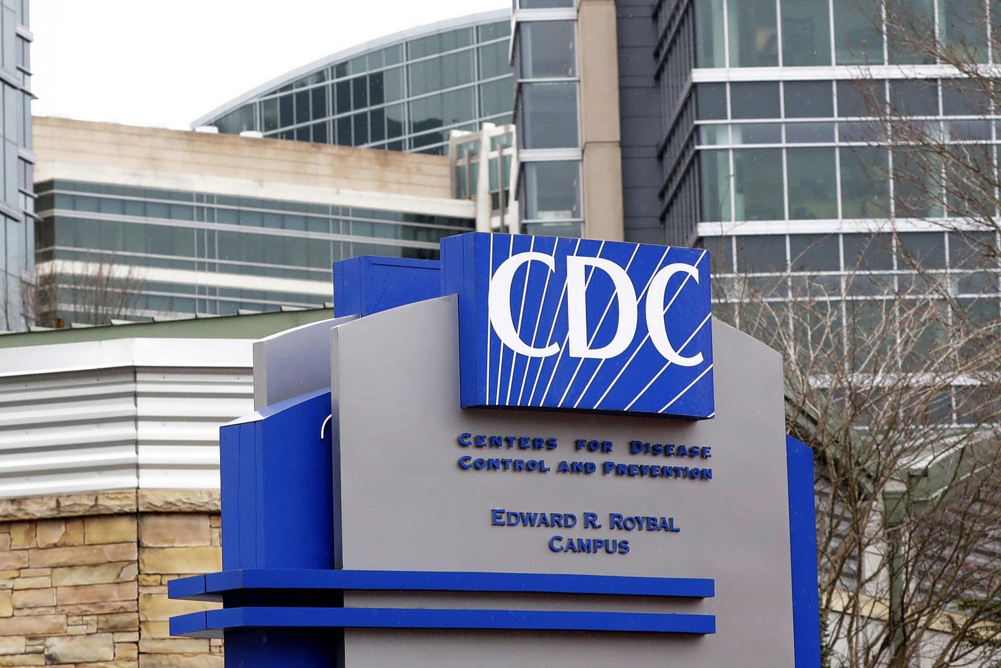 Posts mischaracterize CDC data on COVID-19 vaccine deaths | AP News Posts mischaracterize CDC data on COVID-19 vaccine deaths | AP News