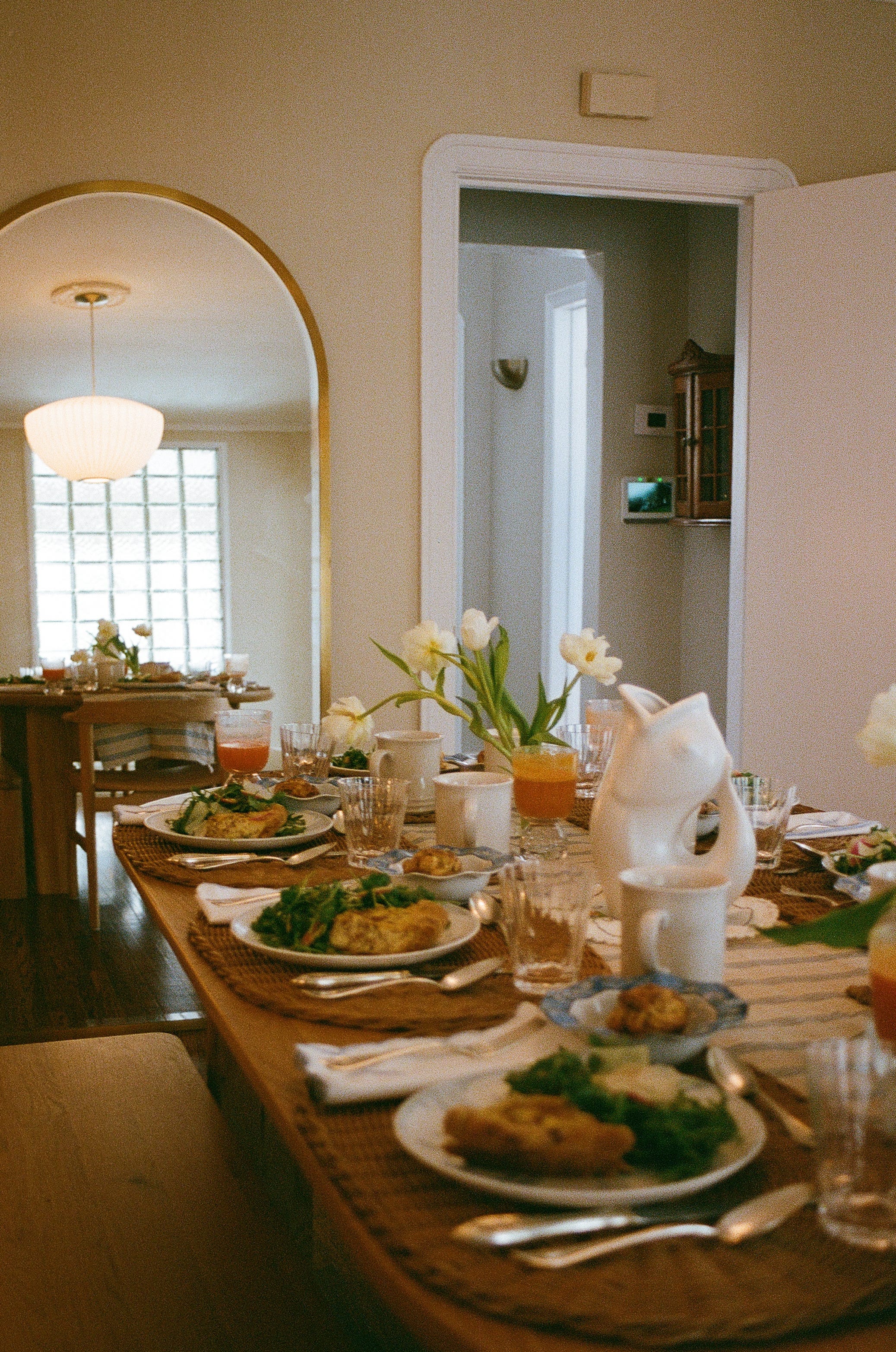 How to Host a Spring Brunch - by Isabelle Heikens