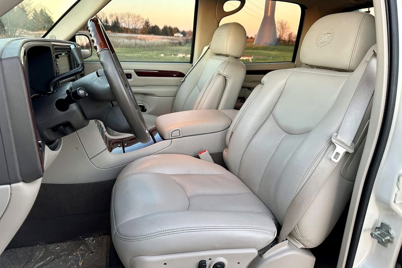 Cadillac Escalade EXT | Photo: Bring a Trailer
