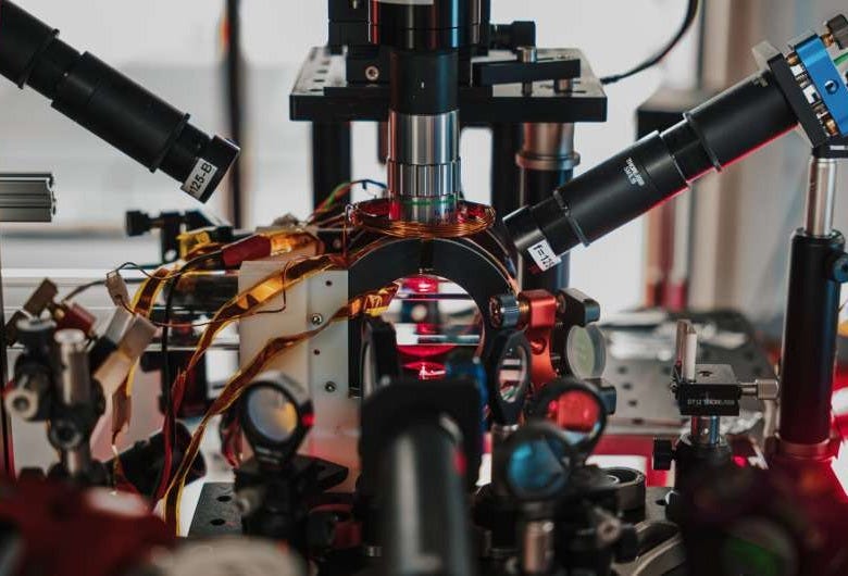 Scientist creates 'mini‑universe' to measure time without a clock Scientist creates 'mini‑universe' to measure time without a clock