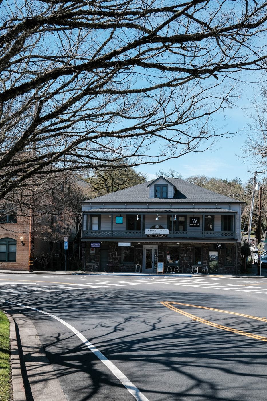 Laurel Glen tasting room in a historic building on Glen Ellen's main street