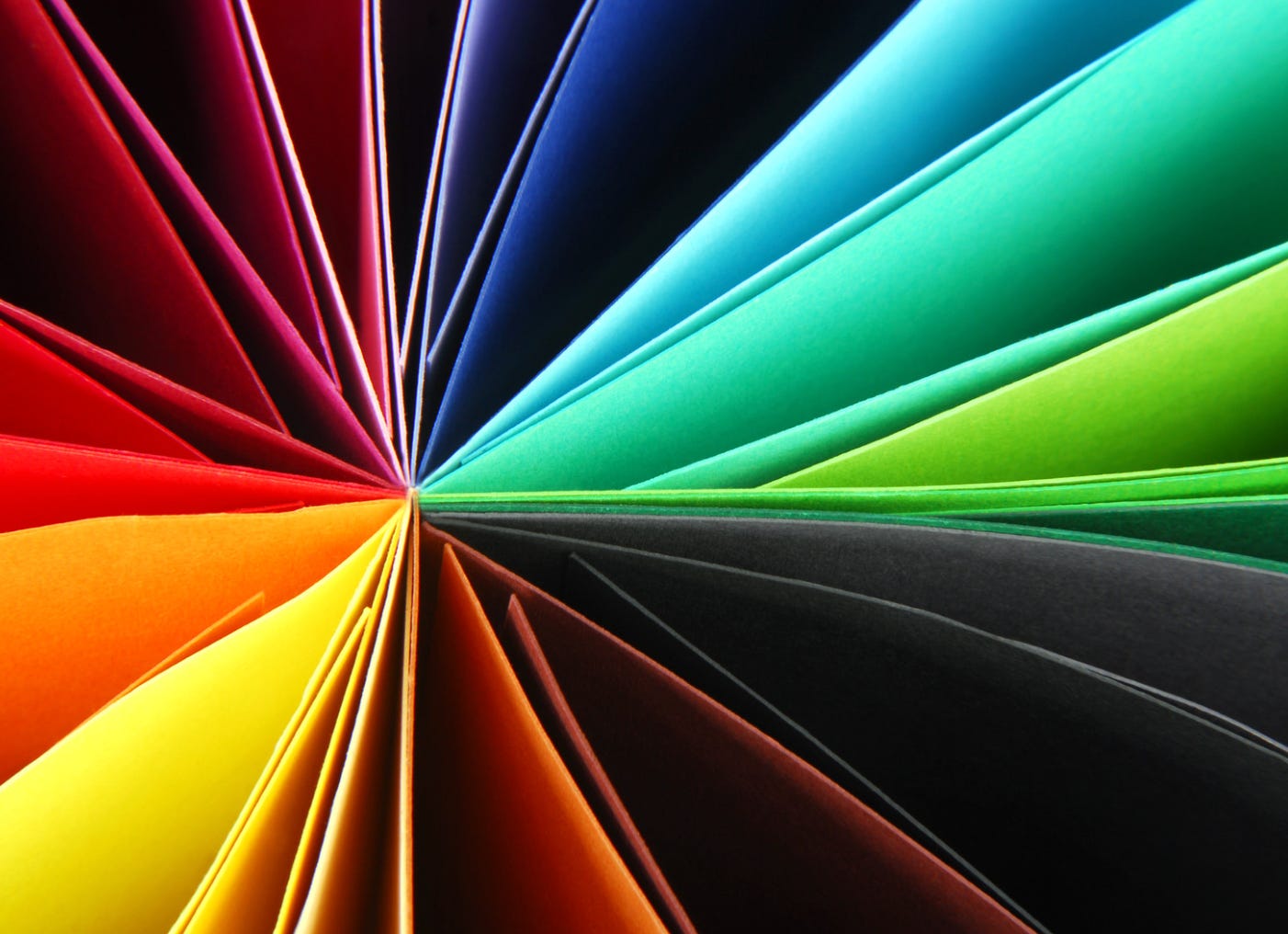 des feuilles de papier triées pour parler de la segmentation en marketing par sacheen sierro des feuilles de papier triées pour parler de la segmentation en marketing par sacheen sierro