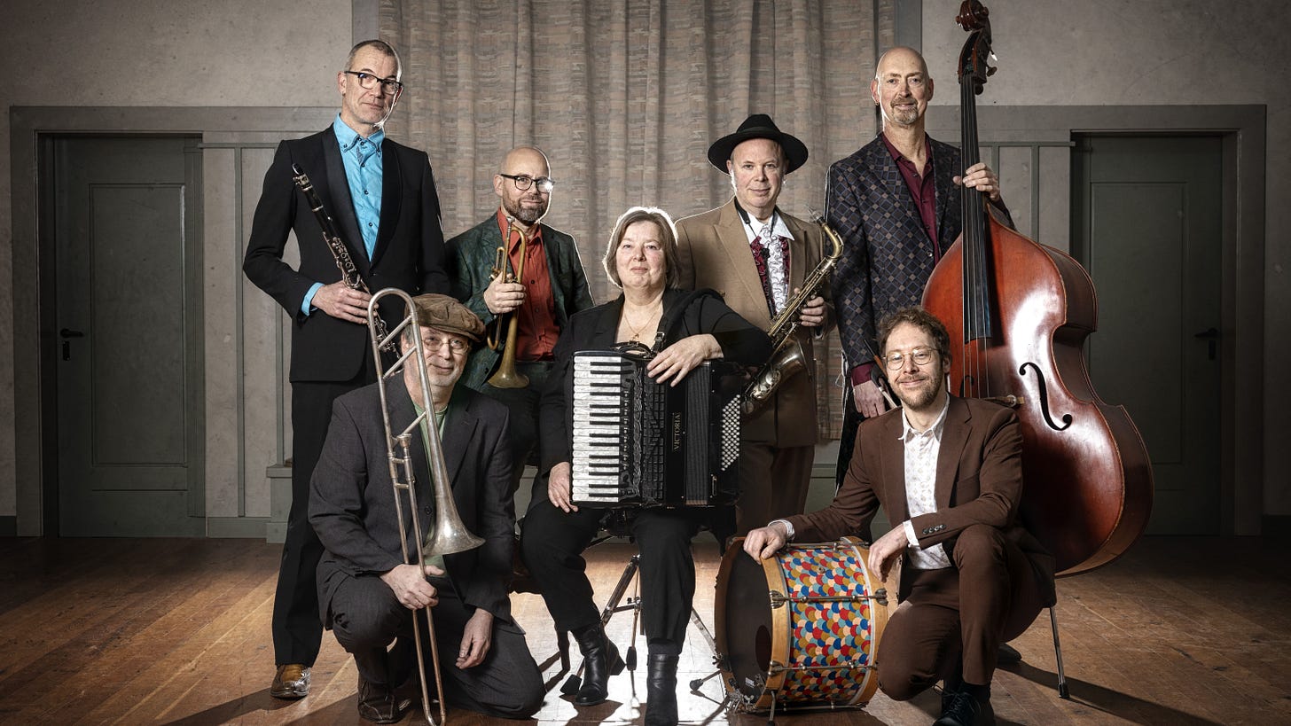 https://f-cat.de/files/artists/img/amsterdam-klezmer-band-2025-1920x1080.jpg?dd173dc9e5= https://f-cat.de/files/artists/img/amsterdam-klezmer-band-2025-1920x1080.jpg?dd173dc9e5=