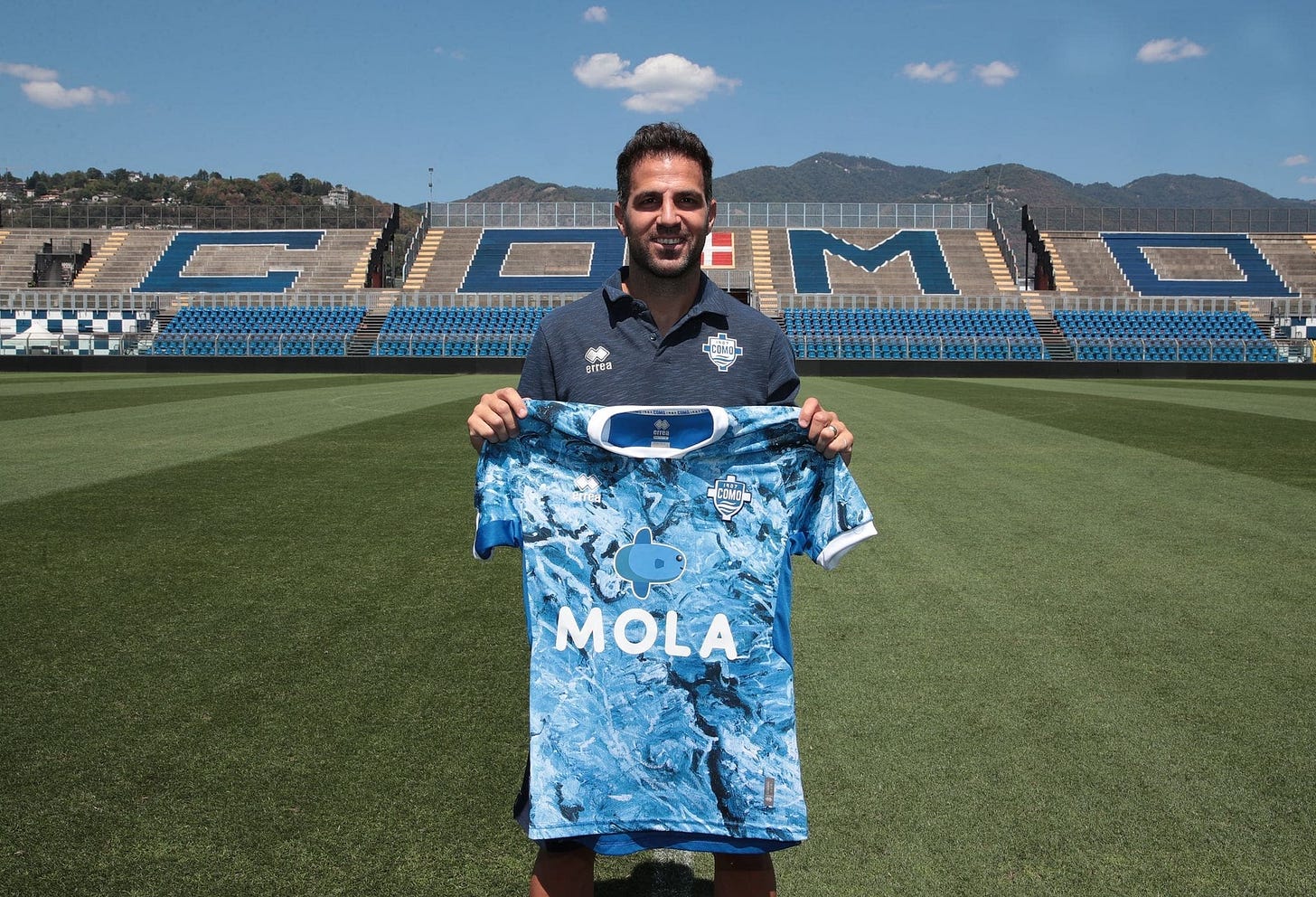 Como 1907 Press Release: Cesc Fabregas and New Kit | Como 1907