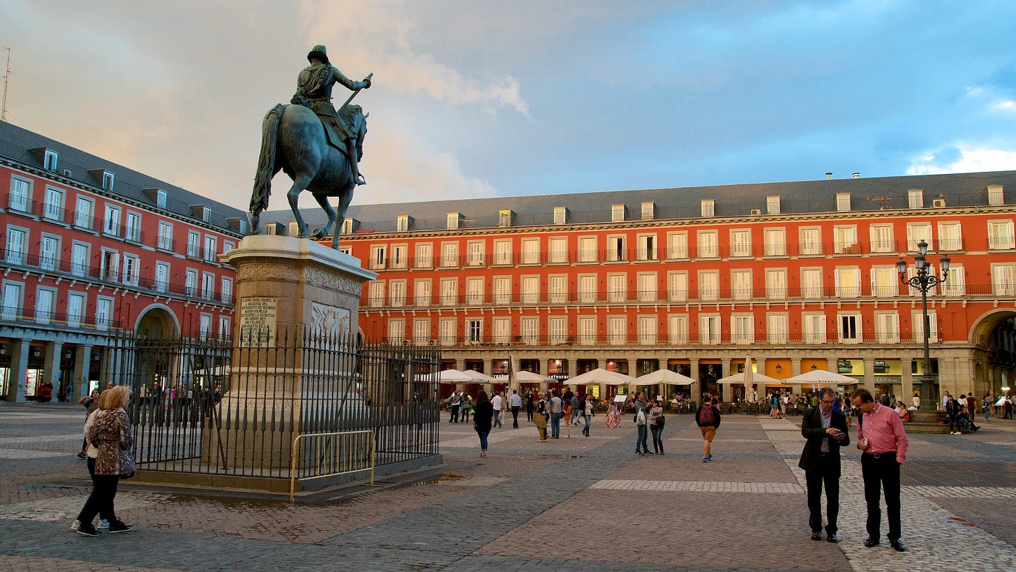 Plaza Mayor in Madrid Centro - Tours and Activities | Expedia.ca