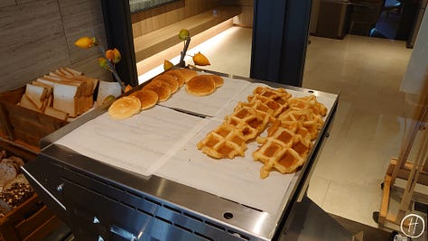 Breakfast selection at Courtyard by Marriott