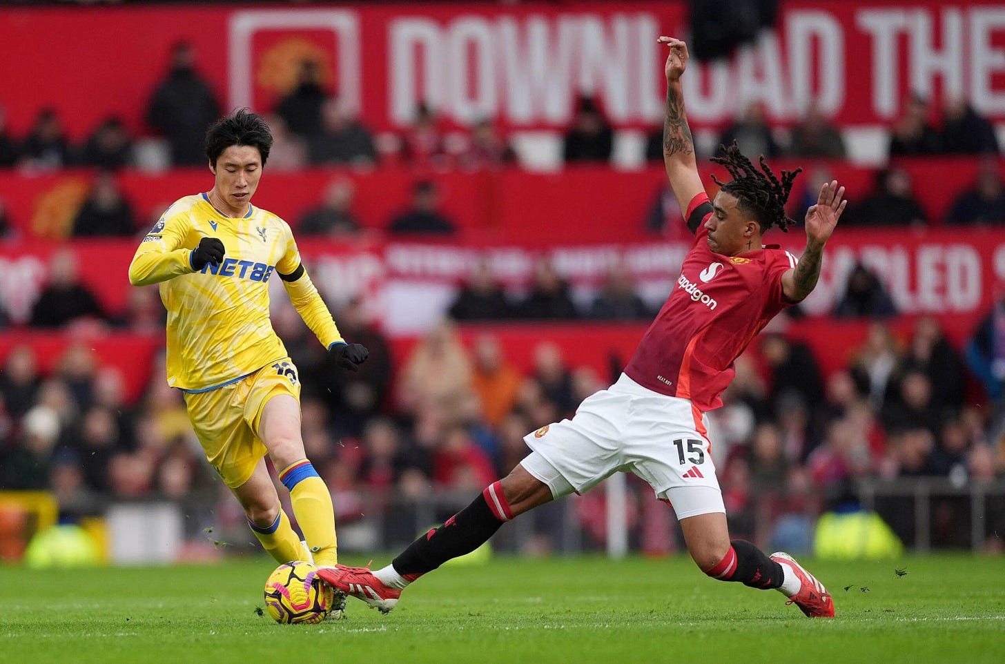 Leny Yoro Joins Manchester United: A Dream Come True for the Young Defender  - transfer-site.co.uk
