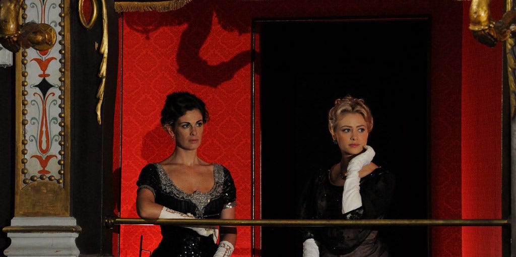 Another Caruso biopic: Vanessa Incontrada and Martina Stella as the Giachetti sisters in the 2012 Italian miniseries, Caruso: Voice of Love