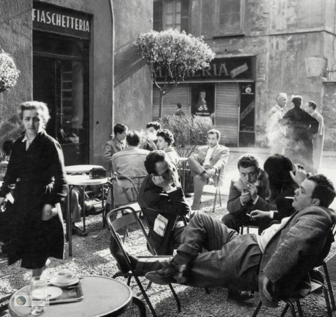 No photo description available.