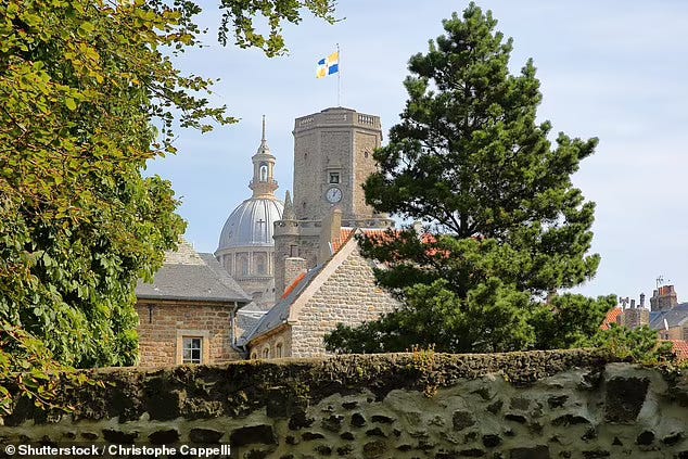 Boulogne's ramparts with the belfry and the basilica in the background