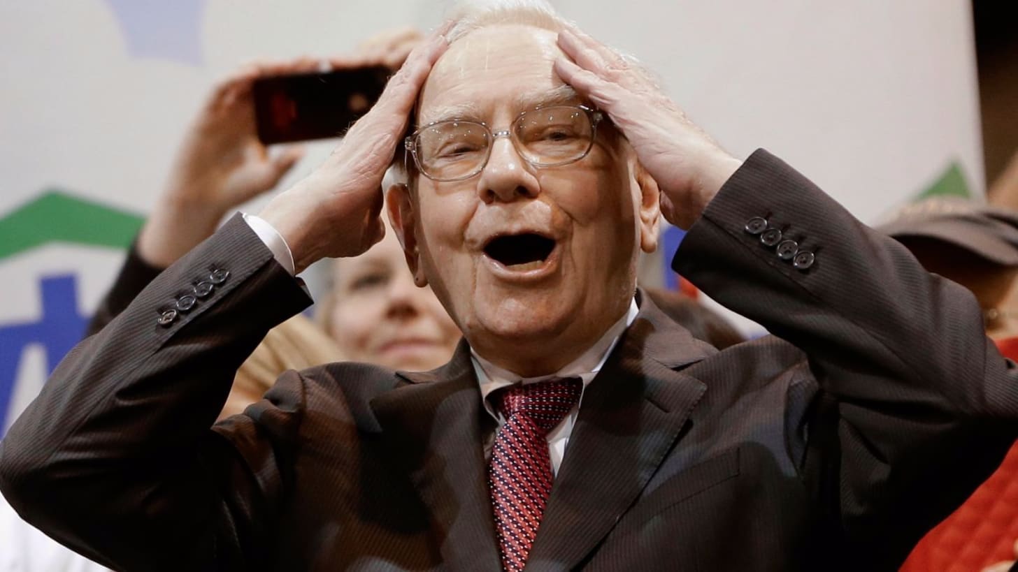Warren Buffett bet billions on the big four airlines — and so far it's  paying off