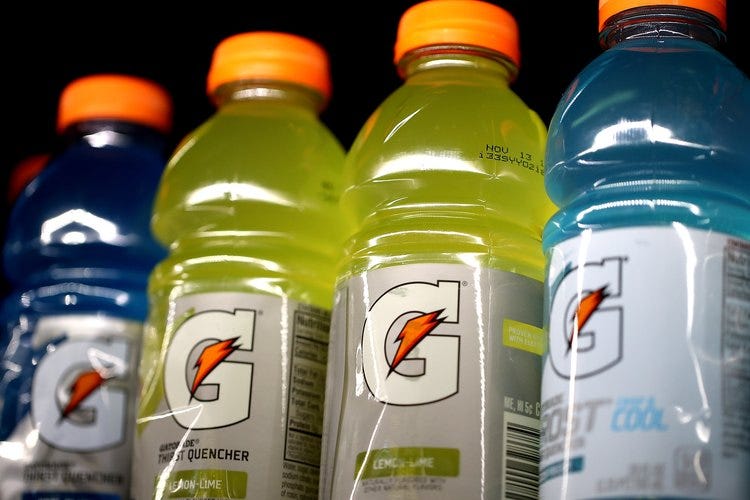 ¿Es bueno el Gatorade para cuando estás enfermo? | Muy Fitness