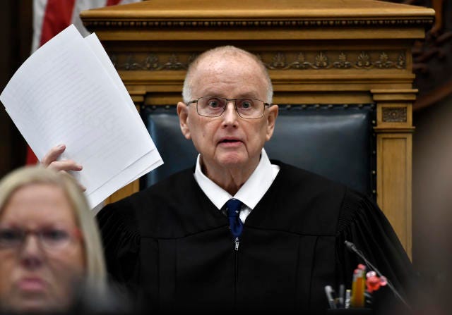 Rittenhouse judge back in spotlight during jury instructions