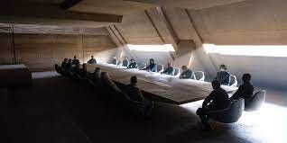 DuneInfo on Twitter: "This could have been a Zoom call! House Atreides  staff meeting on Arrakis. #DuneMovie #Dune https://t.co/1dxh6e6HxL" /  Twitter