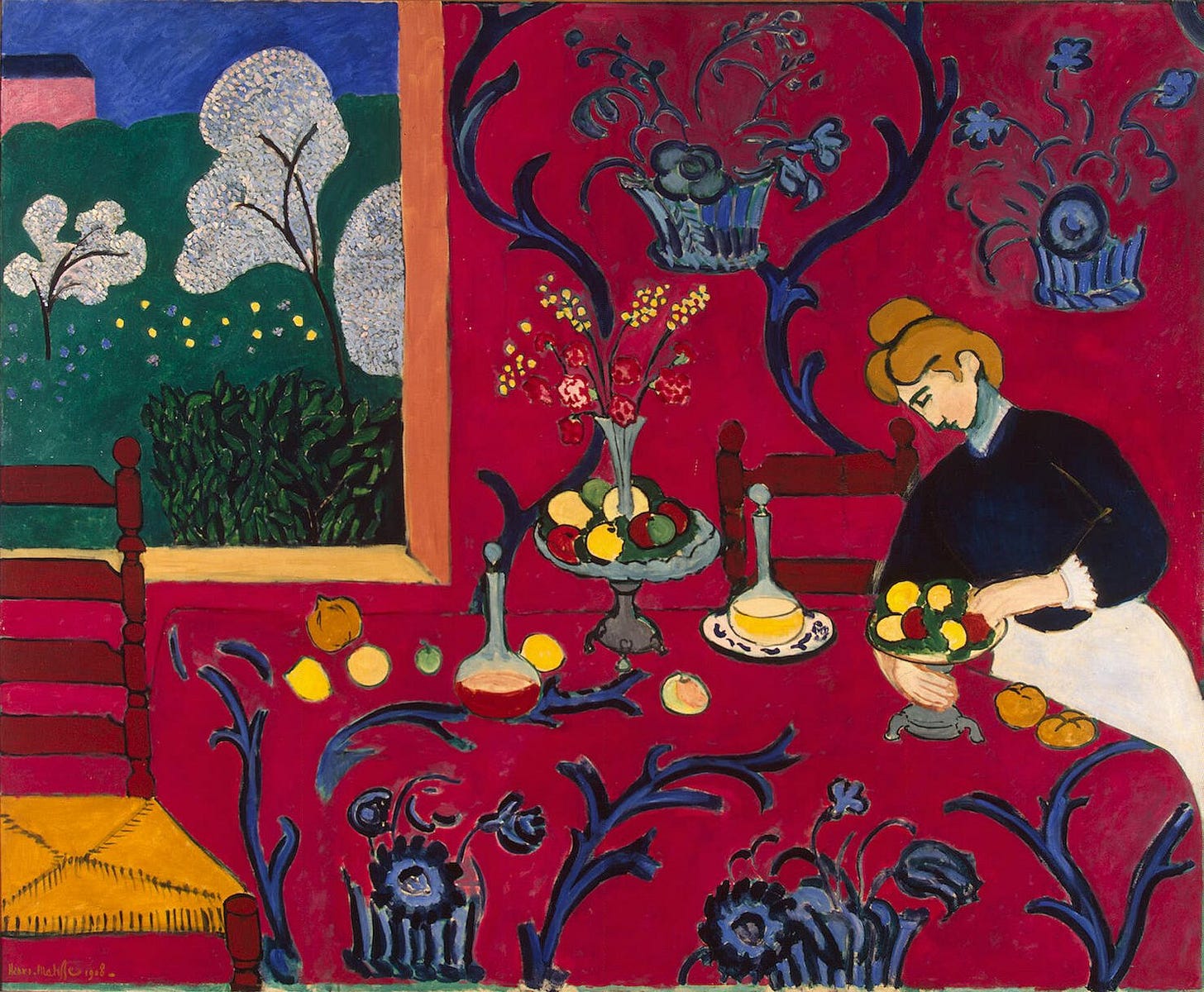 Red dining room with patterned walls Red dining room with patterned walls