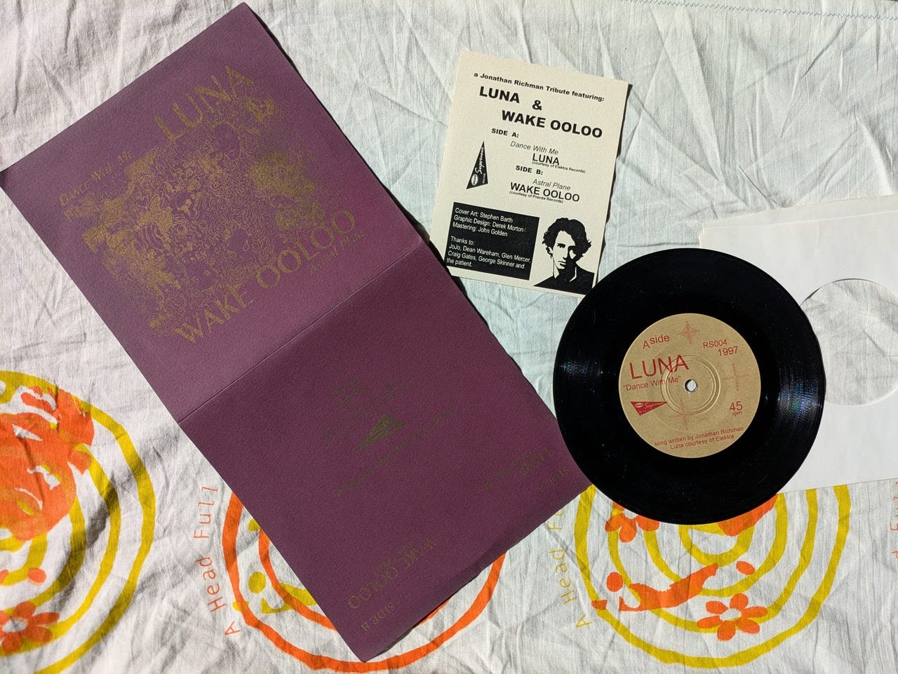 Luna / Wake Ooloo split single