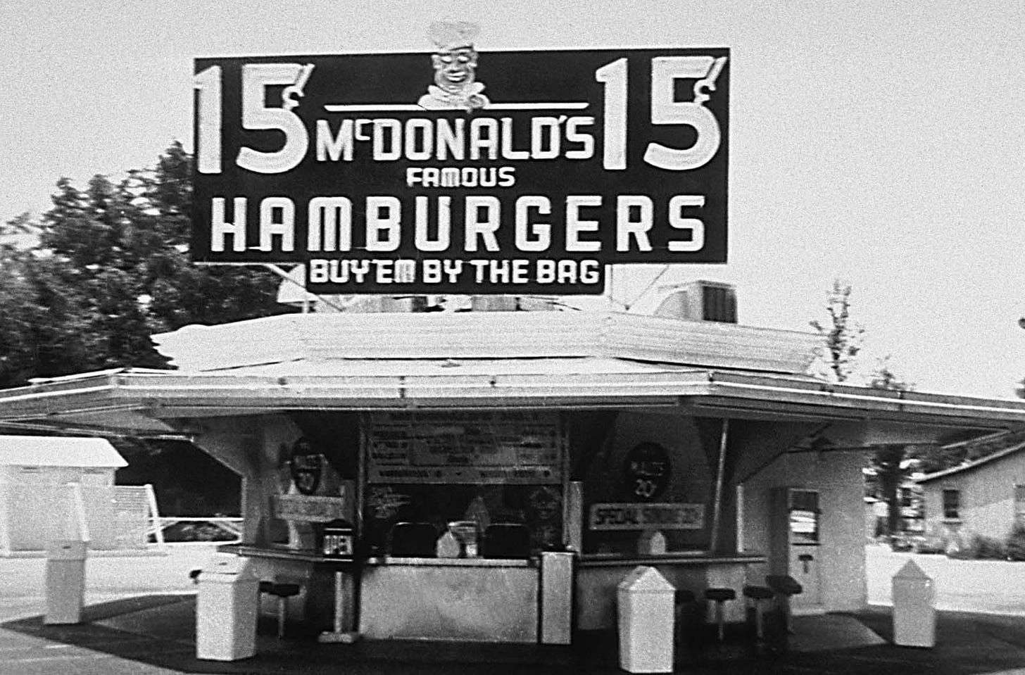 Old McDonald's: Historical Photos, Vintage Advertisements and the Original Menus, 1950s-1980s - Rare Historical Photos Old McDonald's: Historical Photos, Vintage Advertisements and the Original Menus, 1950s-1980s - Rare Historical Photos