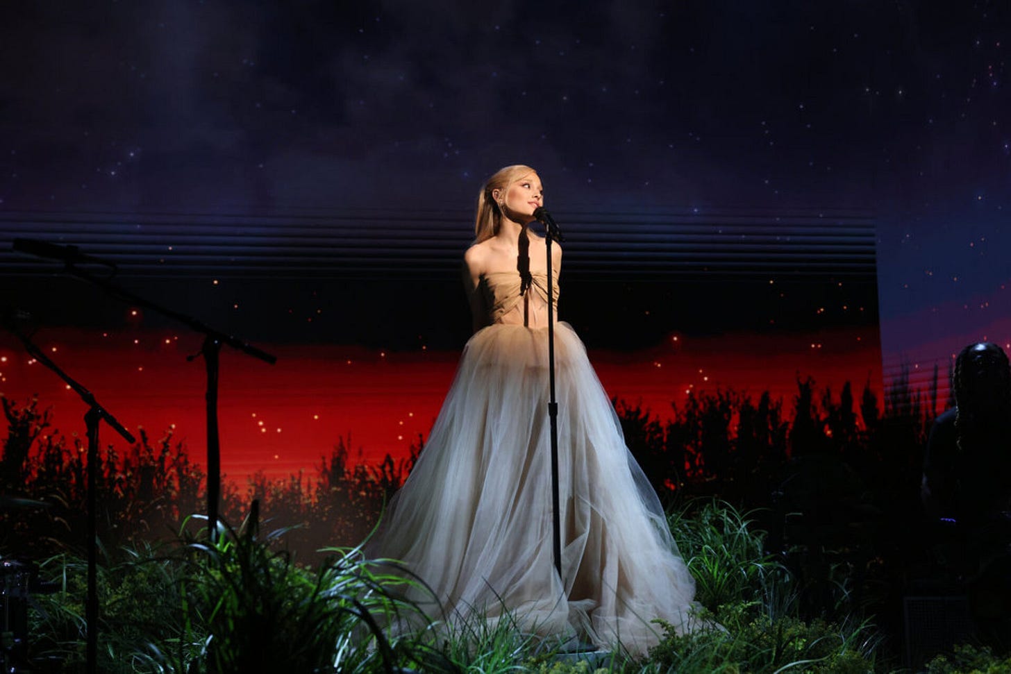 Glitter Magazine | Ariana Grande Releases New Live Performances of 'Eternal  Sunshine'