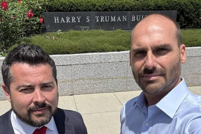 Homem de terno e gravata    O conteúdo gerado por IA pode estar incorreto.