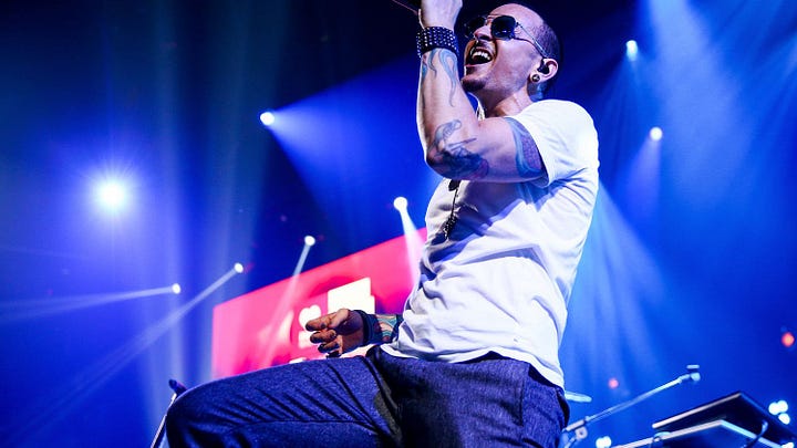 Chester Bennington of Lincoln Park and Kurt Cobain of Nirvana 