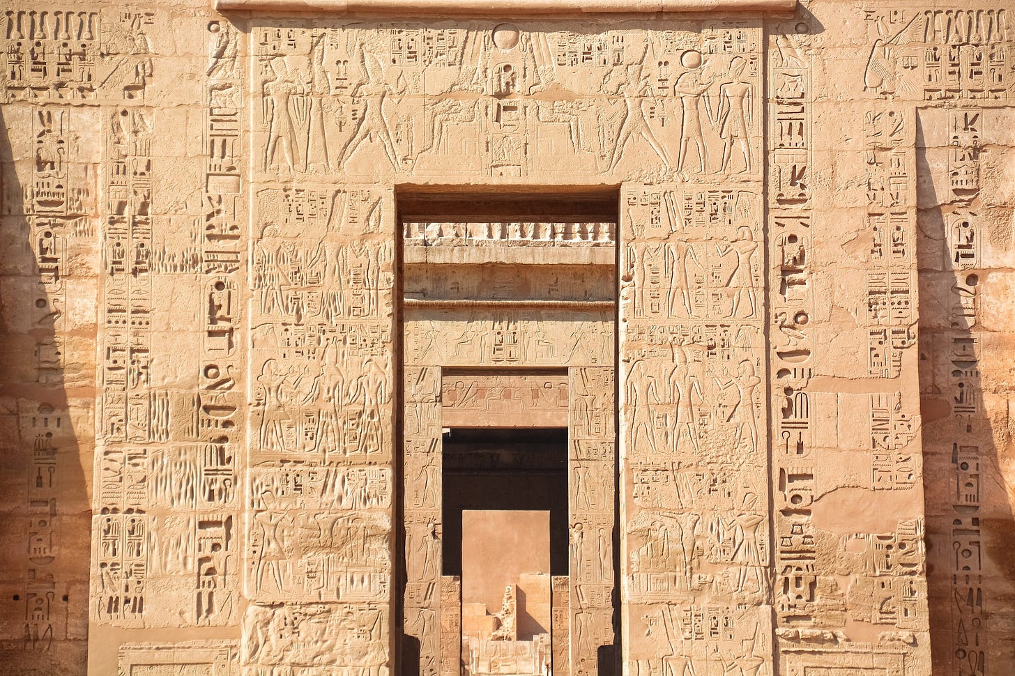 Temple of Ramesses III, Medinet Habu, Egypt Temple of Ramesses III, Medinet Habu, Egypt